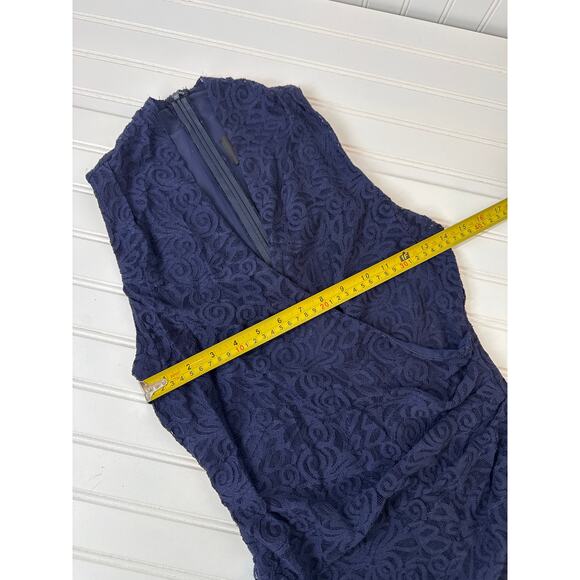 Nicole Miller Navy Blue Lace Ruched Side Sleeveless Asymmetrical Dress Size 6 - Picture 2 of 6